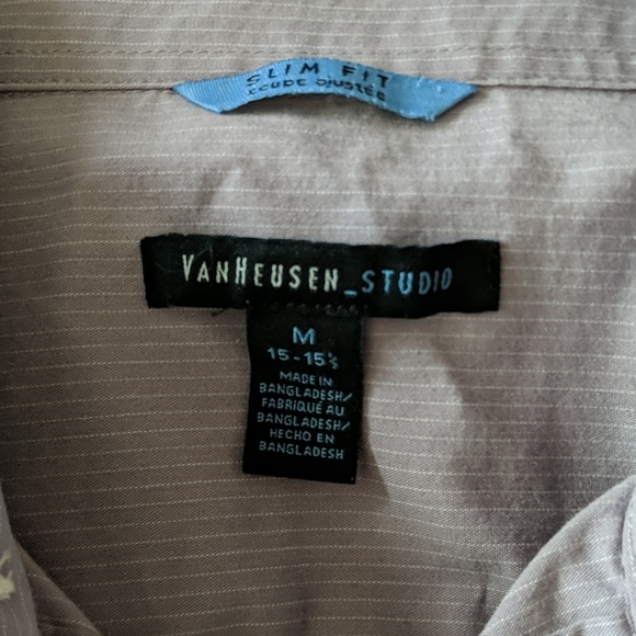 Button up - Picture 2 of 2